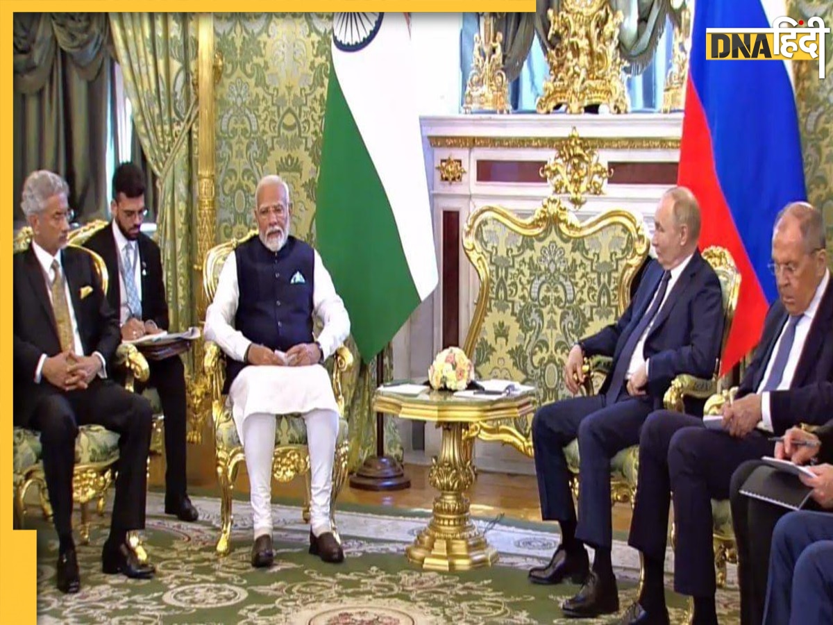 PM Modi Putin Talks: रूस में पुतिन के साथ मीटिंग में बोले पीएम म�ोदी, 'युद्ध के मैदान से समाधान नहीं निकलेगा'  