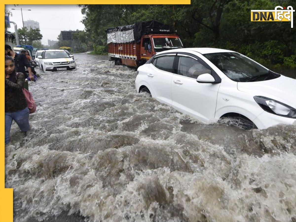 Weather Update: Delhi-NCR में लगातार चौथे दिन बरसे बादल, बारिश के बाद सड़कों पर भरा पानी, ट्रैफिक जाम ने ब�ढ़ाई परेशानी