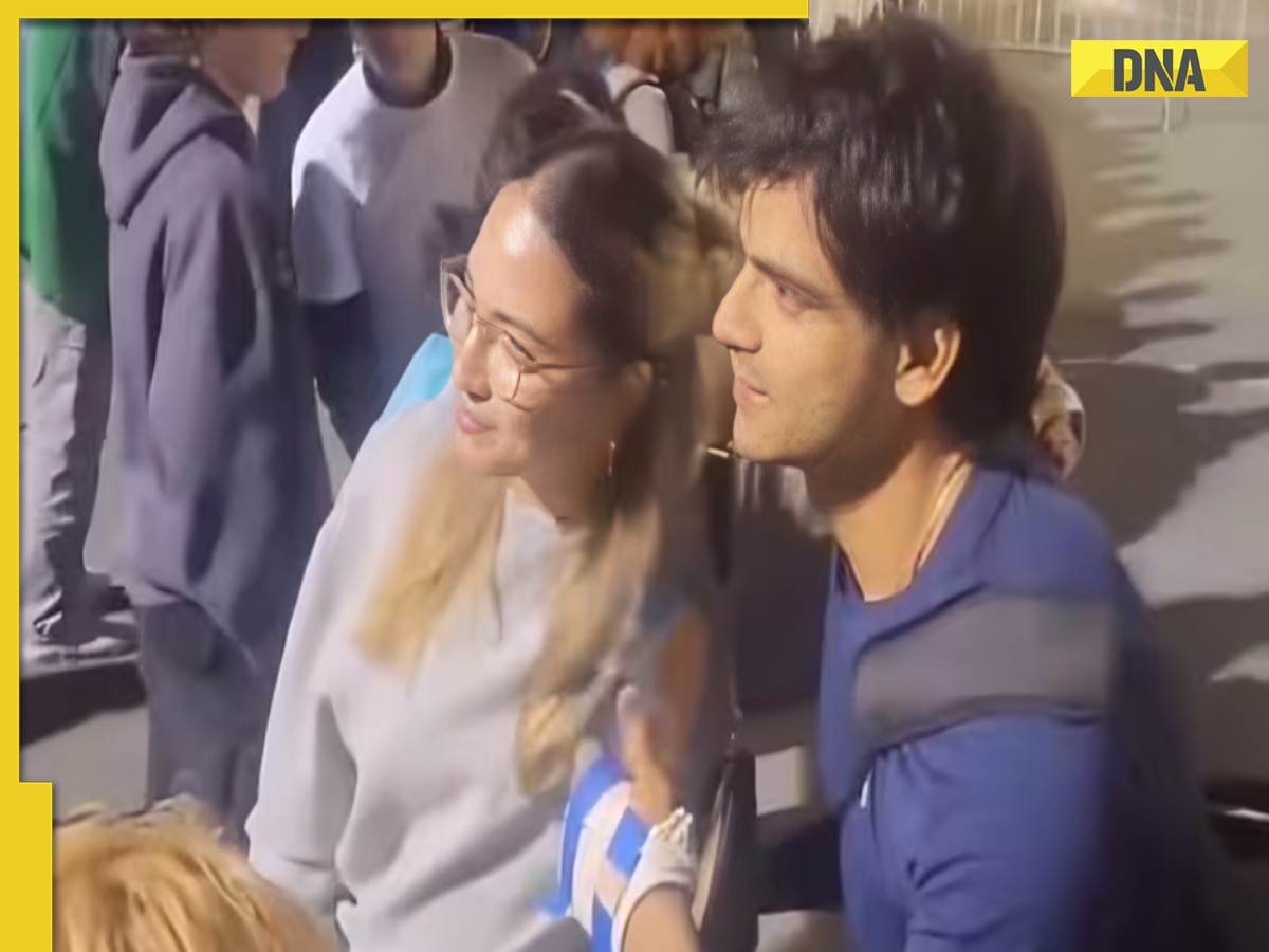 Viral video: This Neeraj Chopra fan clicks picture with him, asks for his number, watch his reaction