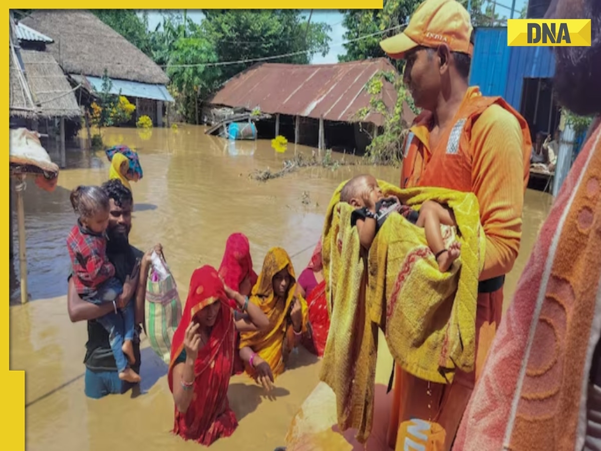 Massive flooding in Bihar throws life out of gear; community kitchens set up in Muzaffarpur to assist affected families 