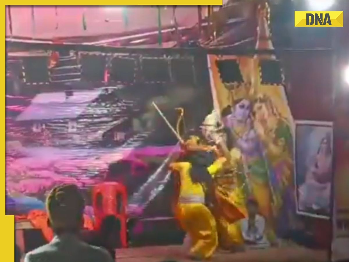 Actors playing Ram-Ravan beat each other on stage during Ramleela, watch viral video