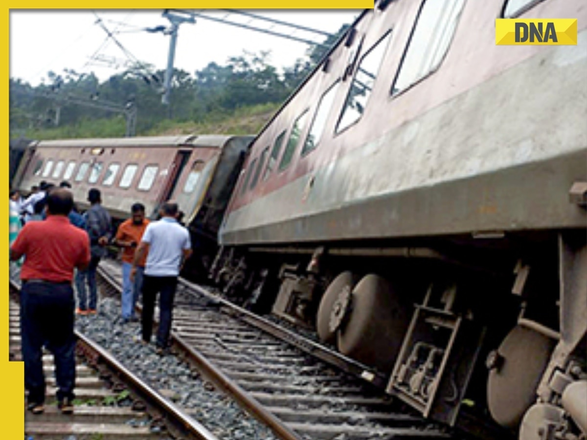 West Bengal: 3 coaches of Shalimar Secunderabad Express derail near Nalpur station