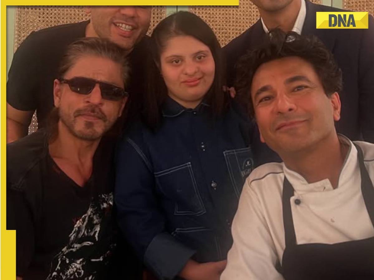Shah Rukh Khan visits Vikas Khanna's New York restaurant, latter pens emotional note, 'this is everything to a scared...