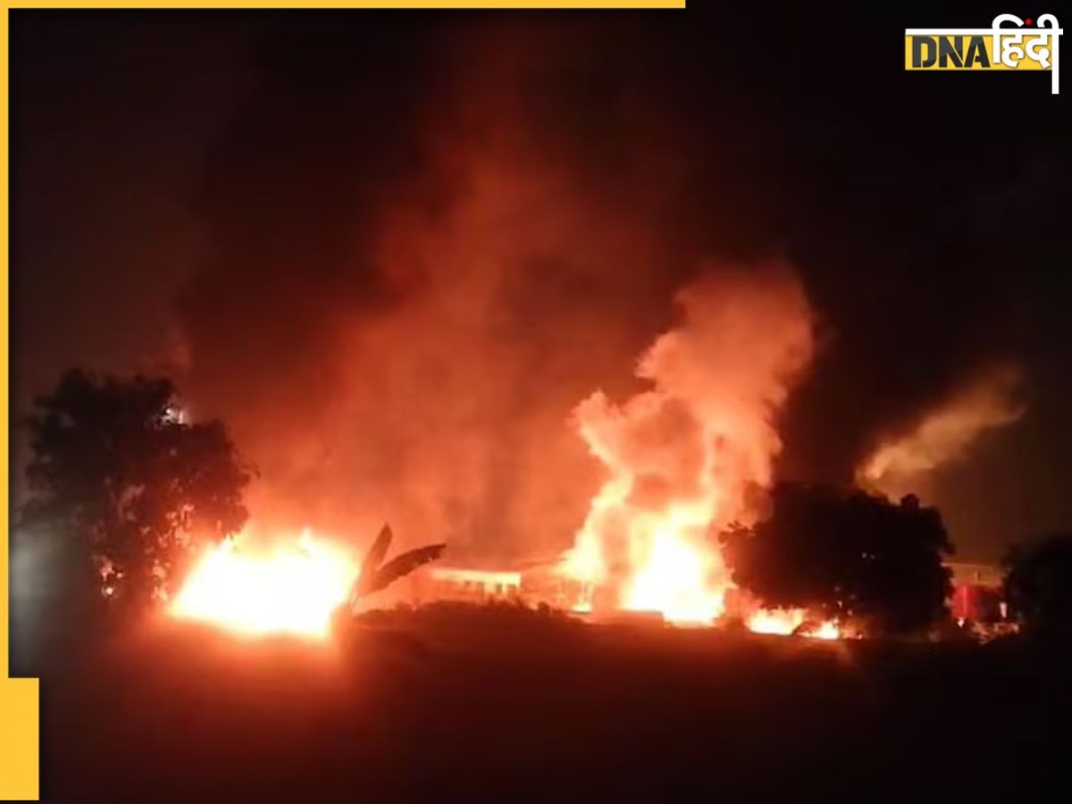 UP: ग्रेटर नोएडा की केमिकल फैक्ट्री में लगी भयानक आग, किसी तरह जान बचाते नजर आए कर्मचारी, Video