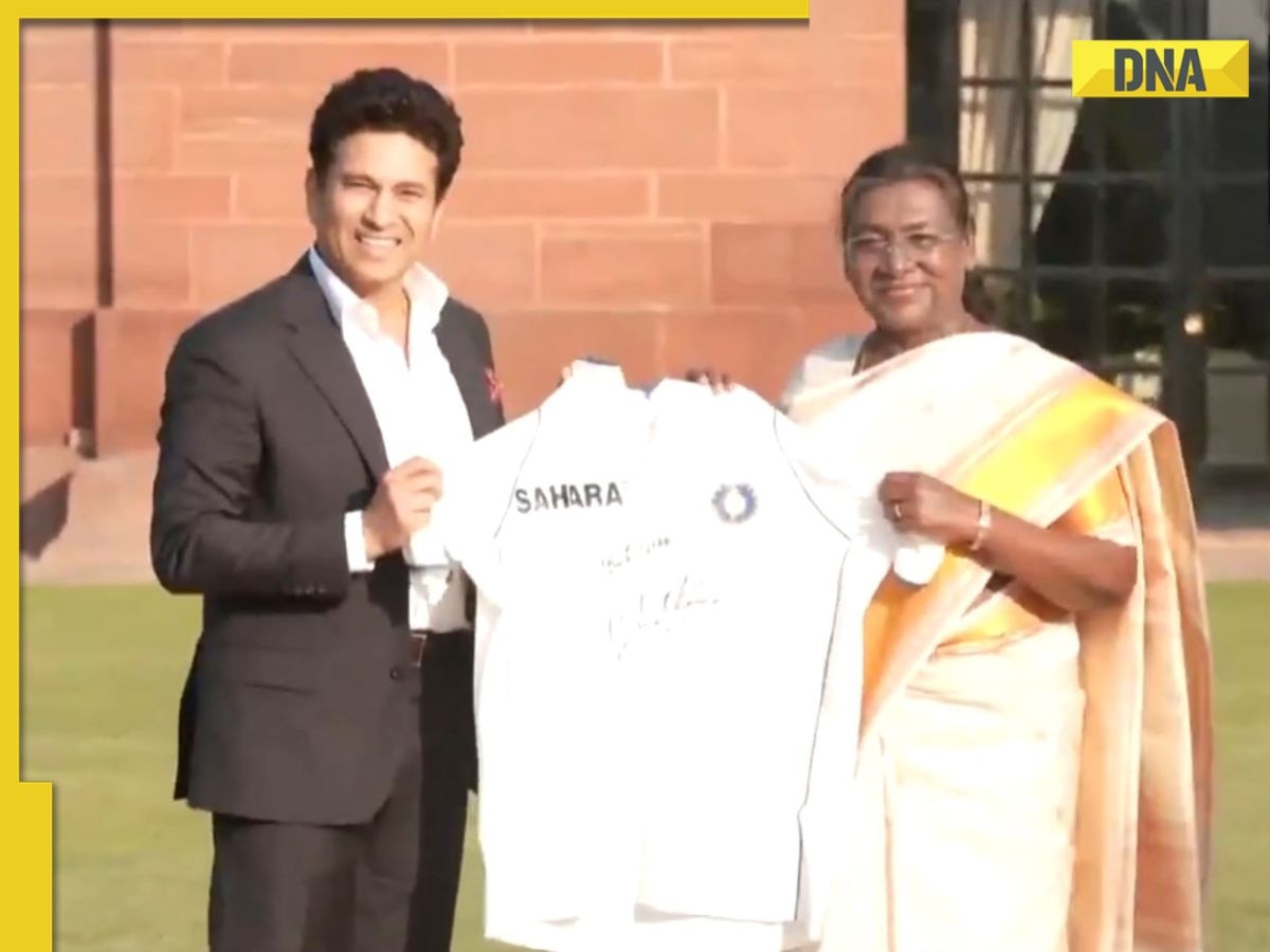 Watch: Sachin Tendulkar meets President Droupadi Murmu at Rashtrapati Bhavan, gifts signed India jersey