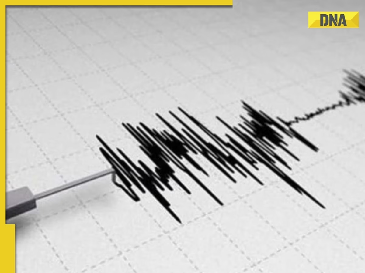 Strong earthquake In Delhi-NCR, tremors felt In Noida, Gurgaon, Ghaziabad, Faridabad | LIVE Updates