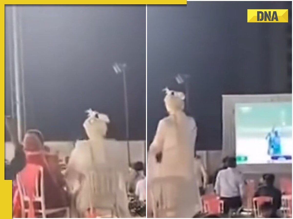 When bride, groom put wedding on hold to cheer for Virat Kohli during Ind vs Pak match, netizen says 'ek vivah aisa bhi'