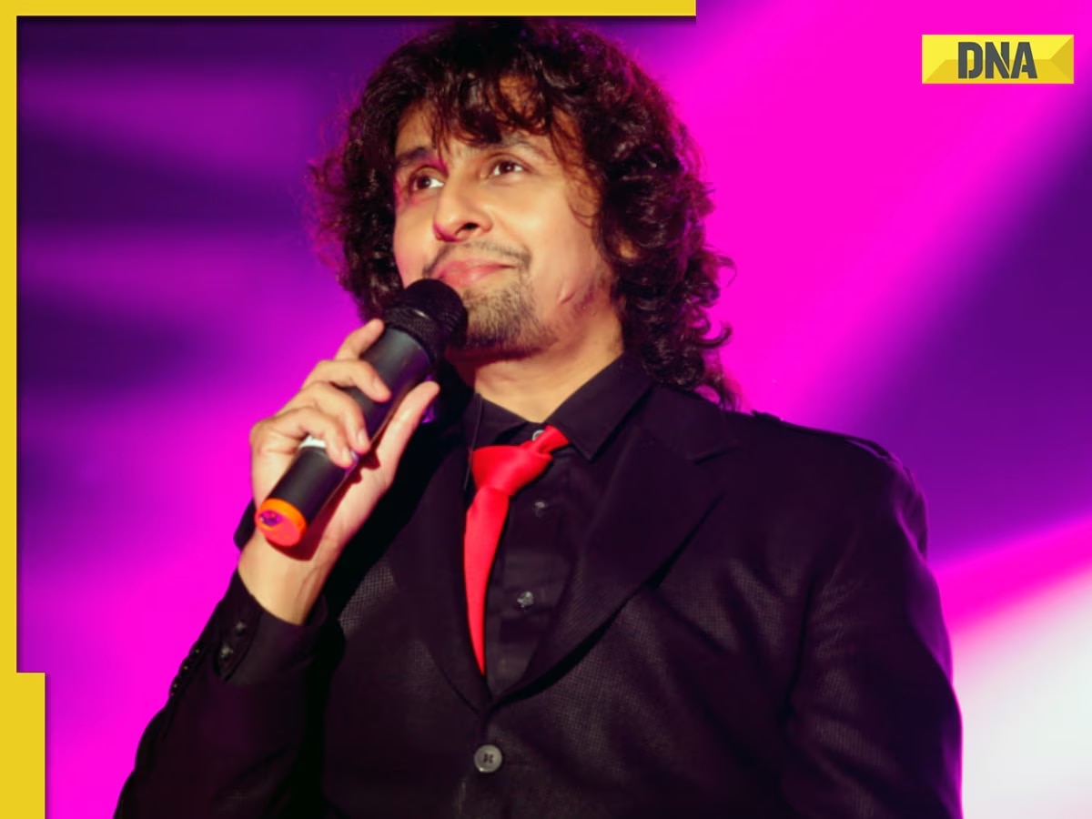 Sonu Nigam faces stone pelting during concert at Delhi Technological University because...: 'Please aisa na kariye'