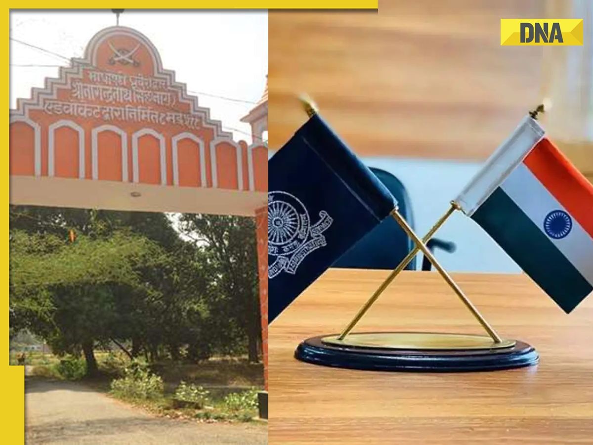 This village in UP produces IAS, IPS and PCS officers every year, called 'UPSC factory', it is located in...