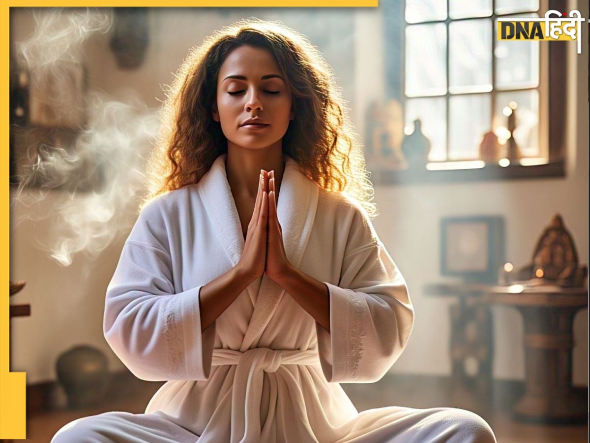 Morning Mantra for Success: अगर आप सुबह उठकर इन 7 मंत्रों का जाप करेंगे तो आपकी परेशानियां धुंध की तरह दूर हो जाएंगी