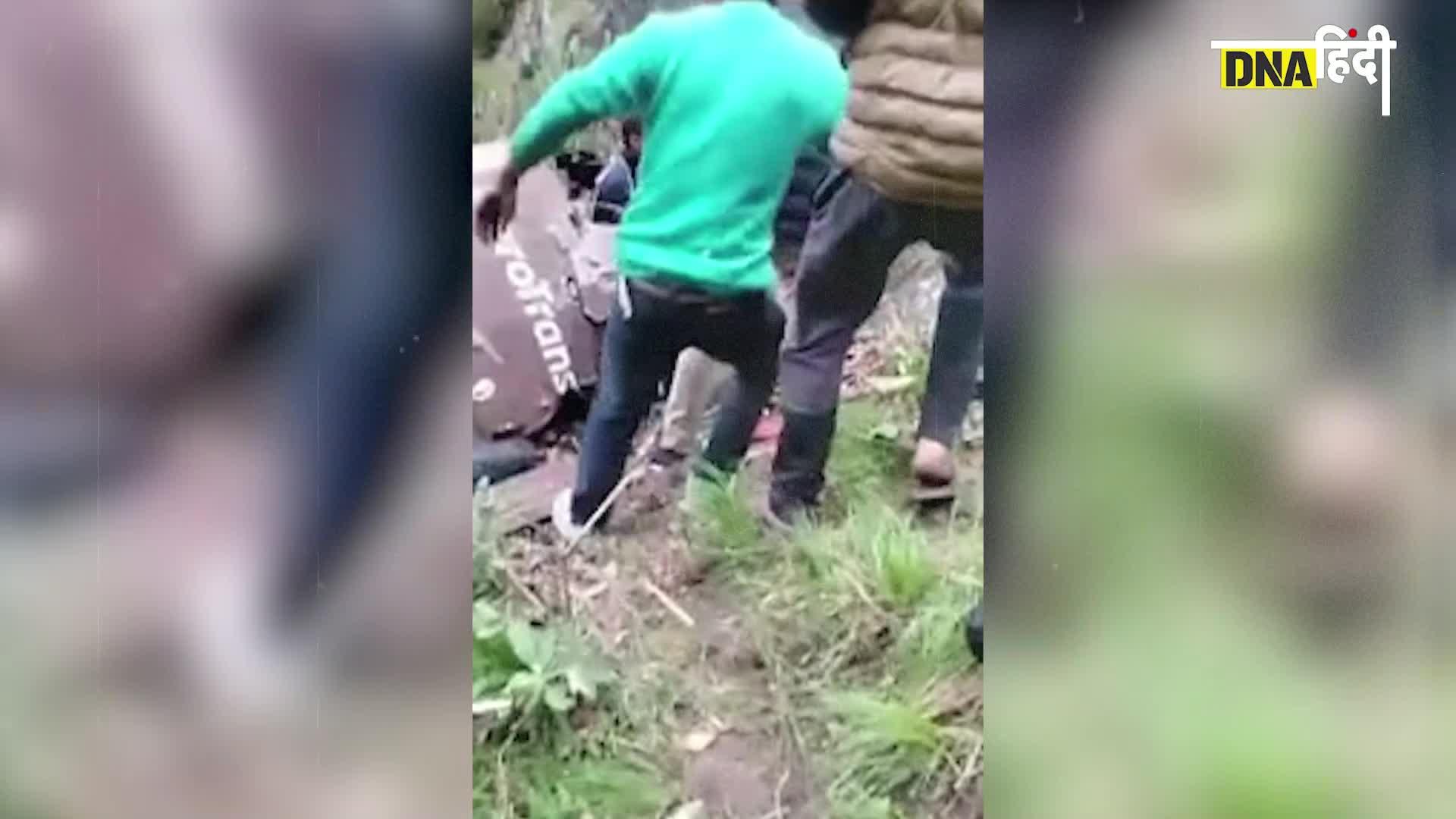 उत्तरकाशी में हेलिकॉप्टर क्रैश, 6 की मौत, देखें कैसे चला रेस्क्यू ऑपरेशन उत्तरकाशी में हेलिकॉप्टर क्रैश, 6 की मौत, देखें कैसे चला रेस्क्यू ऑपरेशन