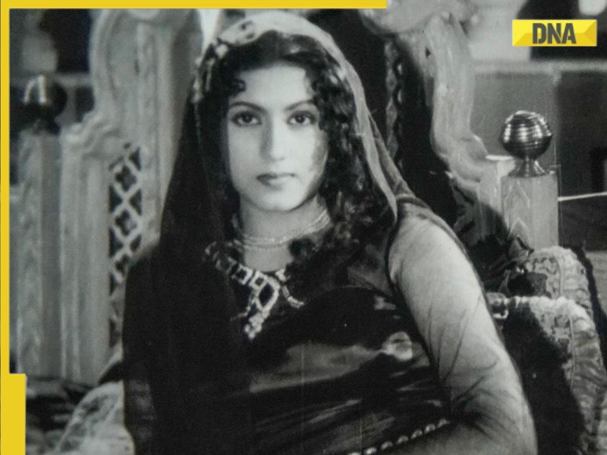 India's first horror film was released 76 years ago, became biggest blockbuster of 1940s, its iconic song will still give you nightmares, name is..., lead actors were..