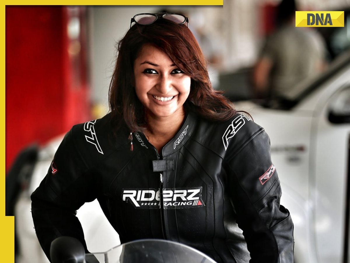Suparna Sarkar wins Breaking Barriers award at DNA Women Achievers Awards 2025