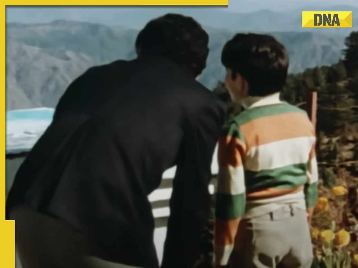This film had empty theatres in first week, later saw housefull shows, became superhit, won 5 Filmfare Awards, marked debut of...