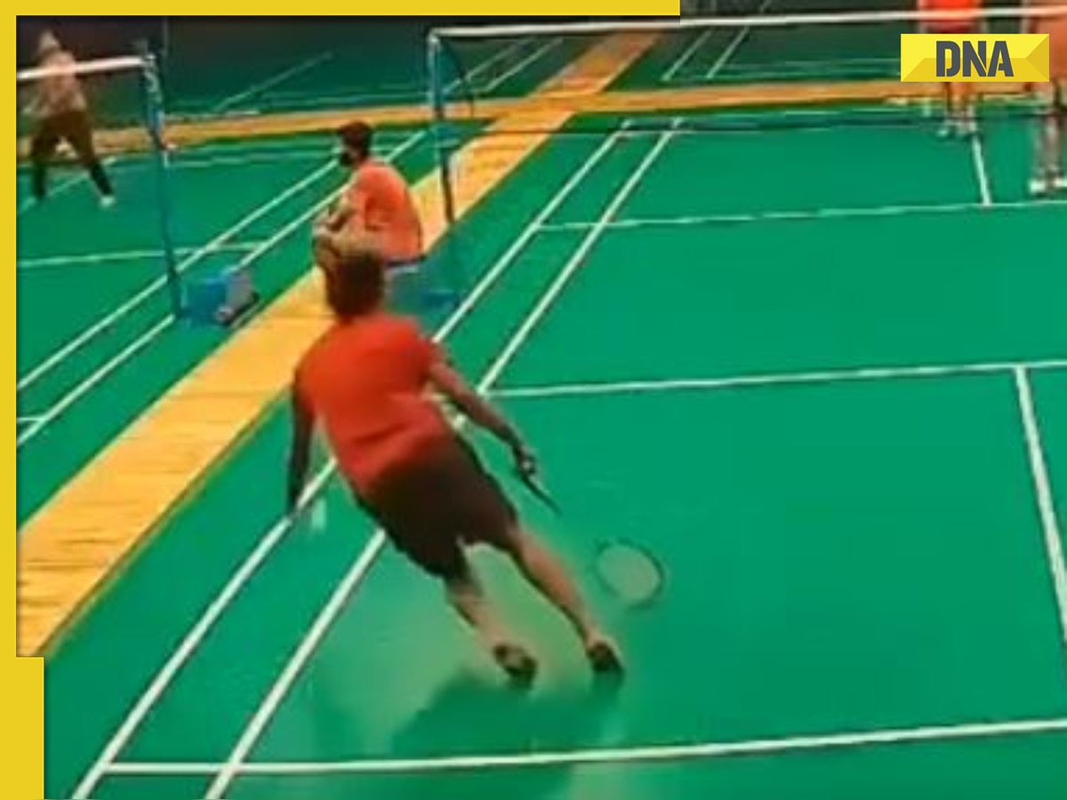 25-year-old collapses, dies of heart attack while playing badminton in Hyderabad, watch SHOCKING video