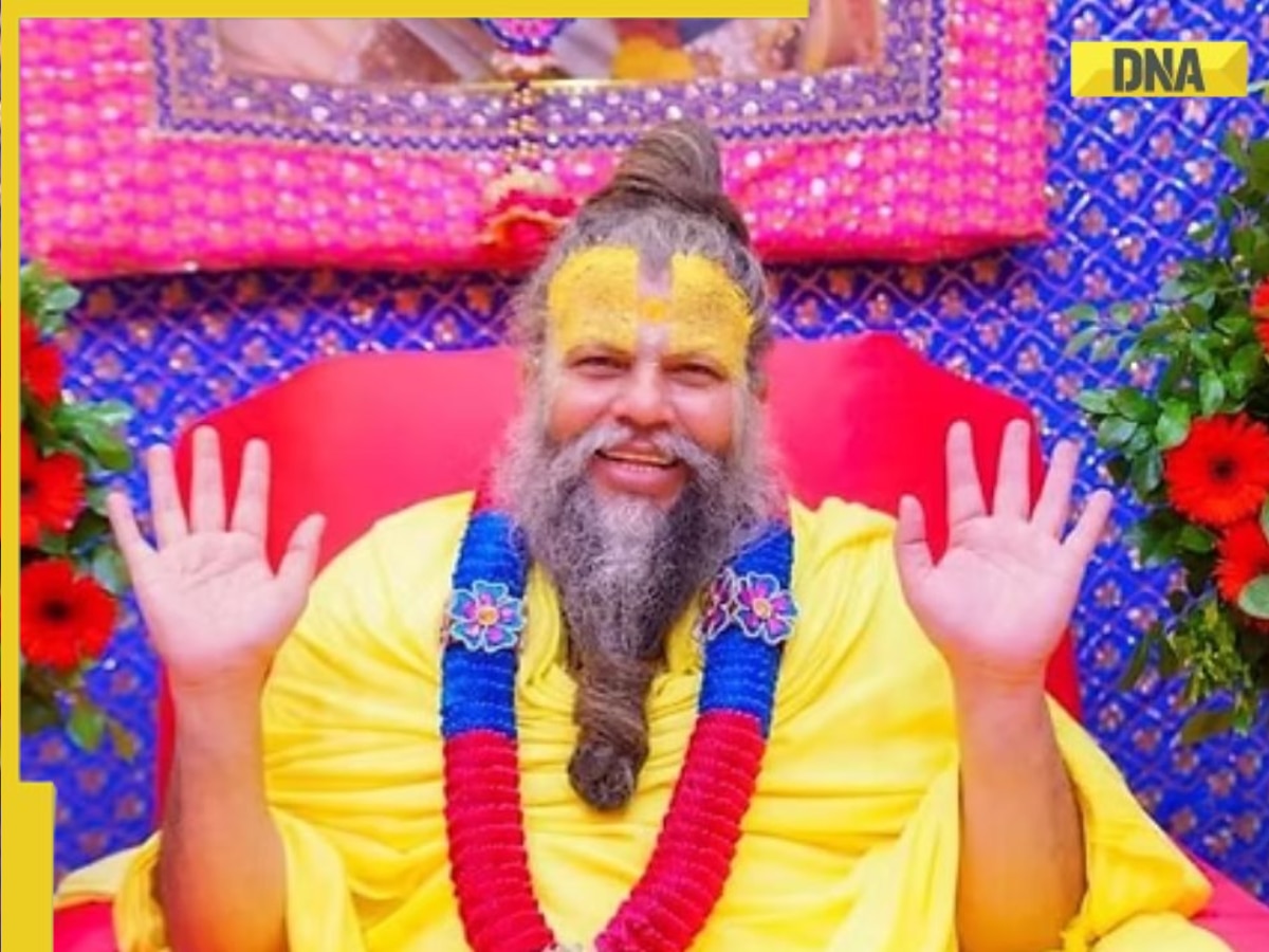 general Viral video: After Aniruddhacharya, Premanand sparks new controversy, comments on girls: 'Jab chaar purush se milne ke aadat ho gayi hai, toh...'