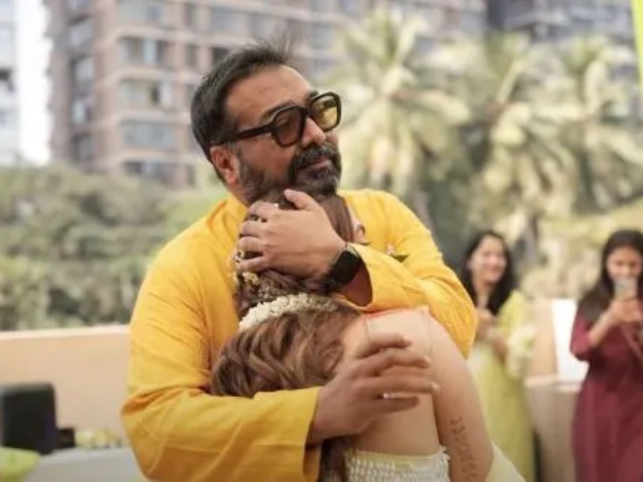 Viral video: Not Nawazuddin Siddiqui, Manoj Bajpayee, Ranbir Kapoor, but THIS actor made Anurag Kashyap cry, fans react
