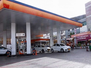 Why can't consumers choose pure petrol or E10? Centre explains why E20 is now the standard fuel