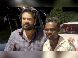 'Are you Mammootty sir?': How a Tamil Nadu fan drove 10 km to guide superstar's car towards Kerala