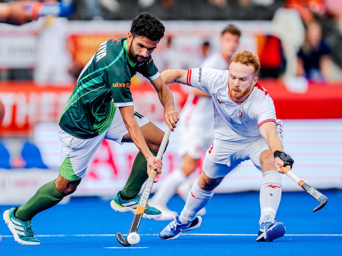 Bizarre Hockey WC blunder! Pakistan forget penalty corner kit; Abu Bakar gets green card in 4-1 England rout