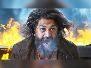 Toxic box office collection day 2: Yash film crashes on second day with 64% drop, mints Rs 190 crore worldwide