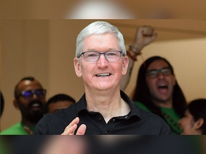 Tim Cook signs off as Apple CEO, expresses 'endless gratitude' on his last day; John Ternus named his successor