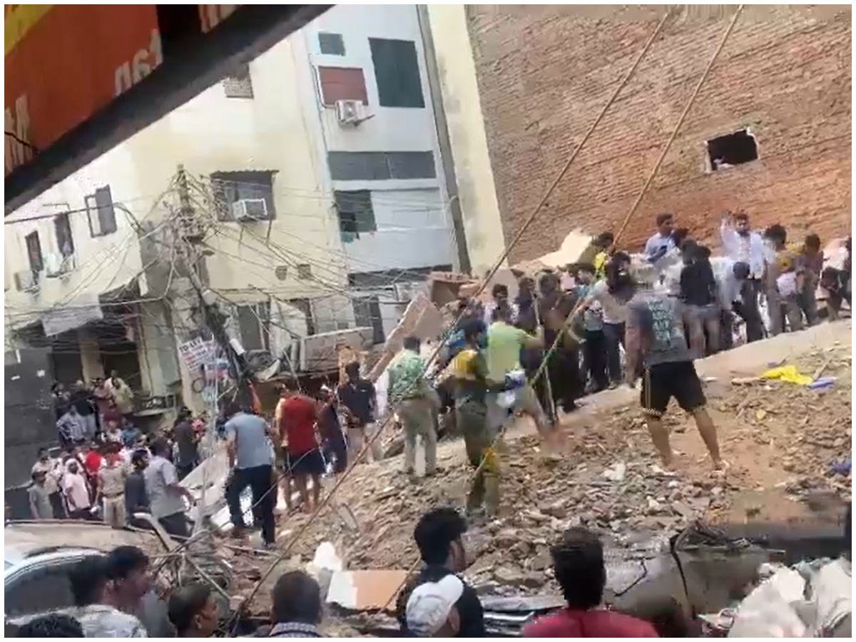 Delhi rain turns deadly: Building collapse near Satya Niketan, several feared trapped under debris