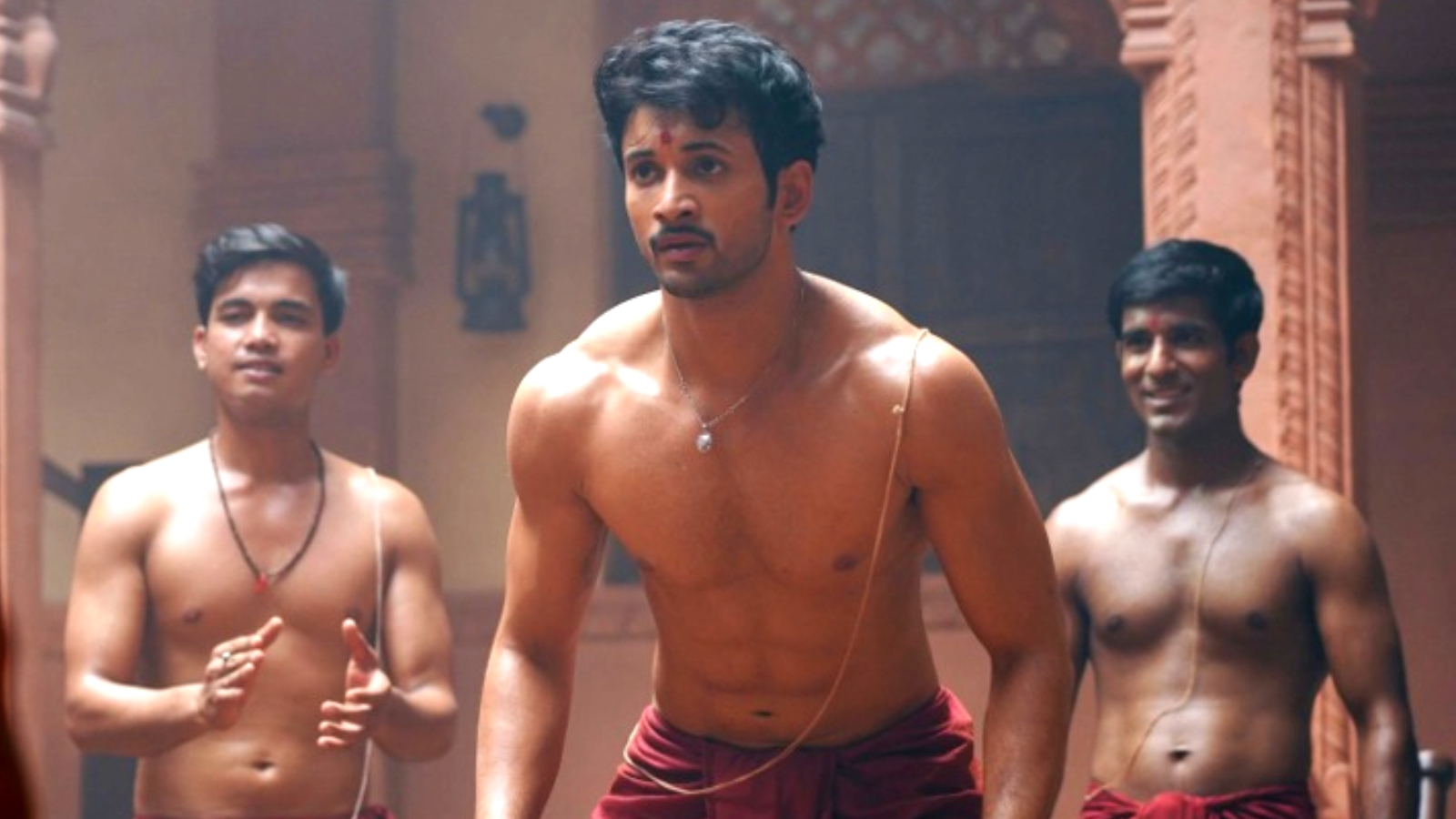 Nikkhil Advani wanted Rohit Saraf to build 'Brad Pitt from Fight Club' physique for The Revolutionaries, here's how he achieved it