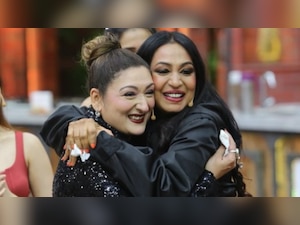 Kashmera Shah defends Sunita Ahuja, slams Govinda's rumoured girlfriend Komal Rani: 'We are called murderers'