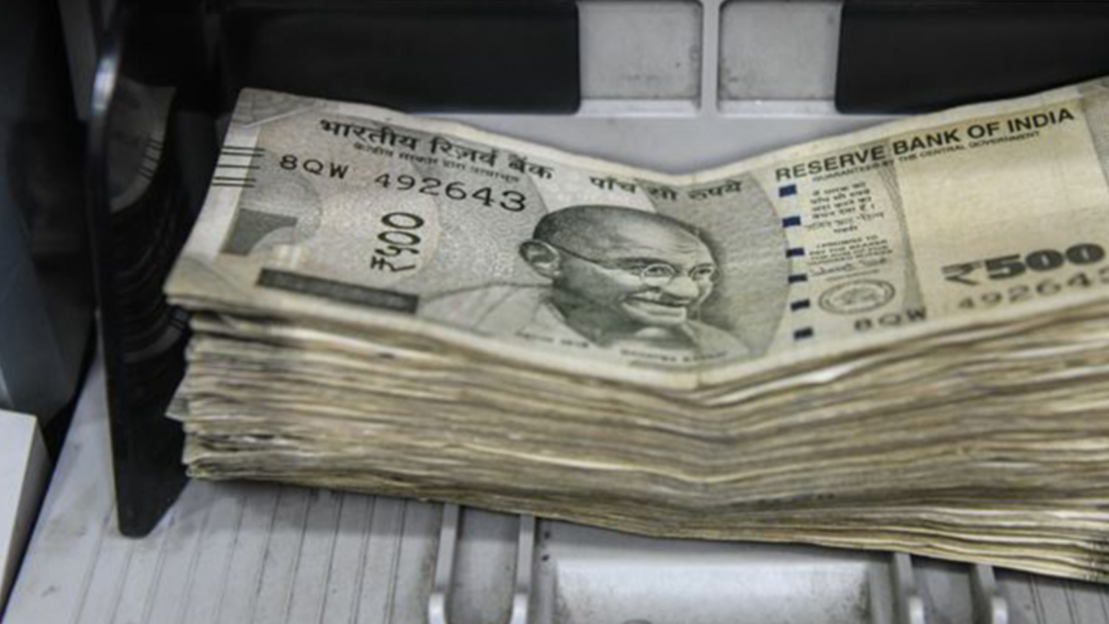 FCNR inflows cushion rupee, BoP, but sustained stability hinges on FII flows: Report