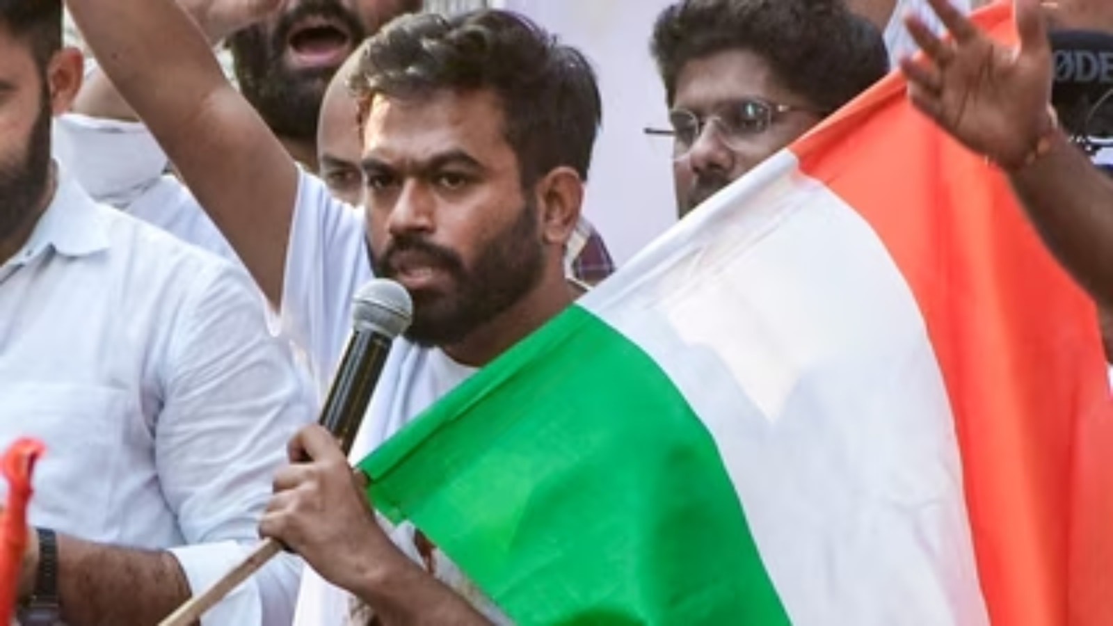 CJP vs Delhi Police: Cops at Abhijeet Dipke's residence ahead of Lehra Do Tiranga march in Delhi