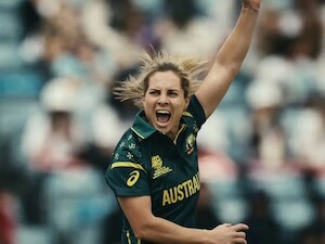 WPL 2027 auction: UP Warriorz outbid RCB to sign Australian star Sophie Molineux for Rs 1.1 crore