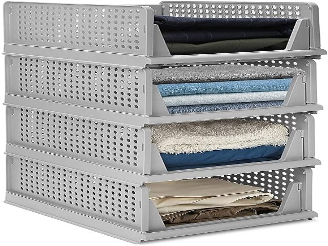 DecoLogy Clothes Organizer