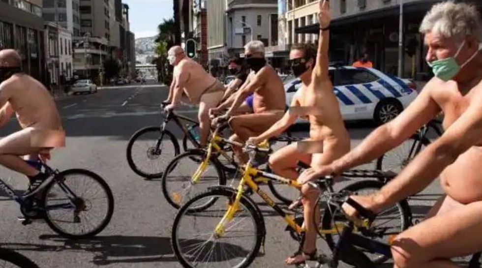 Nude cycling