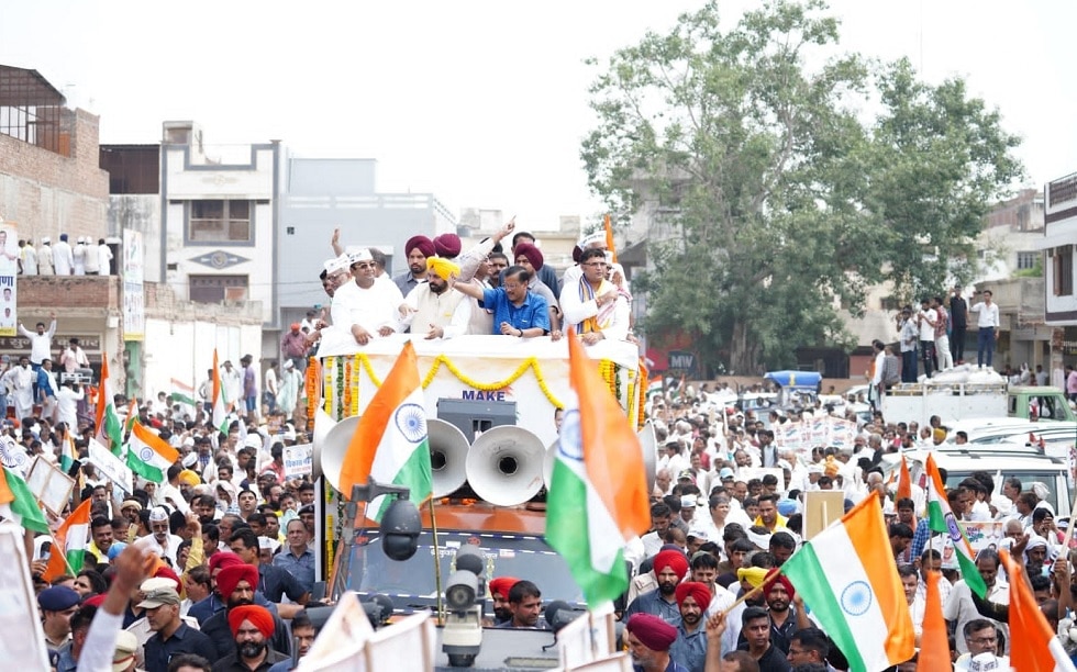 गुजरात दौरे पर अमित शाह.