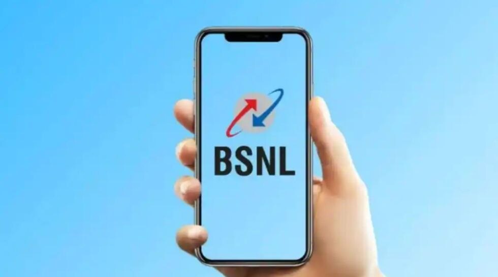 IT Minister warns BSNL employees, "Quit work or else leave your job and sit at home"