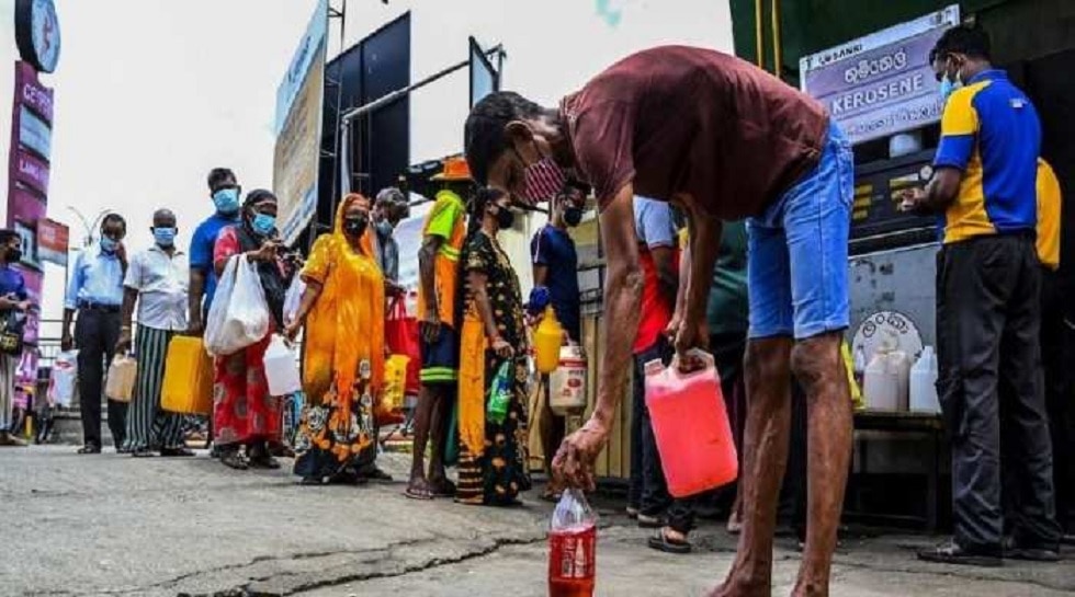 श्रीलंका में जरूरी चीजों का स्टॉक भी खत्म