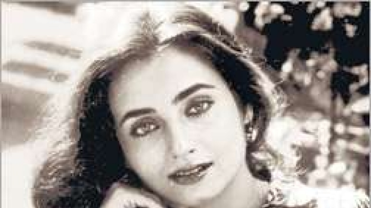 salma agha hot photos