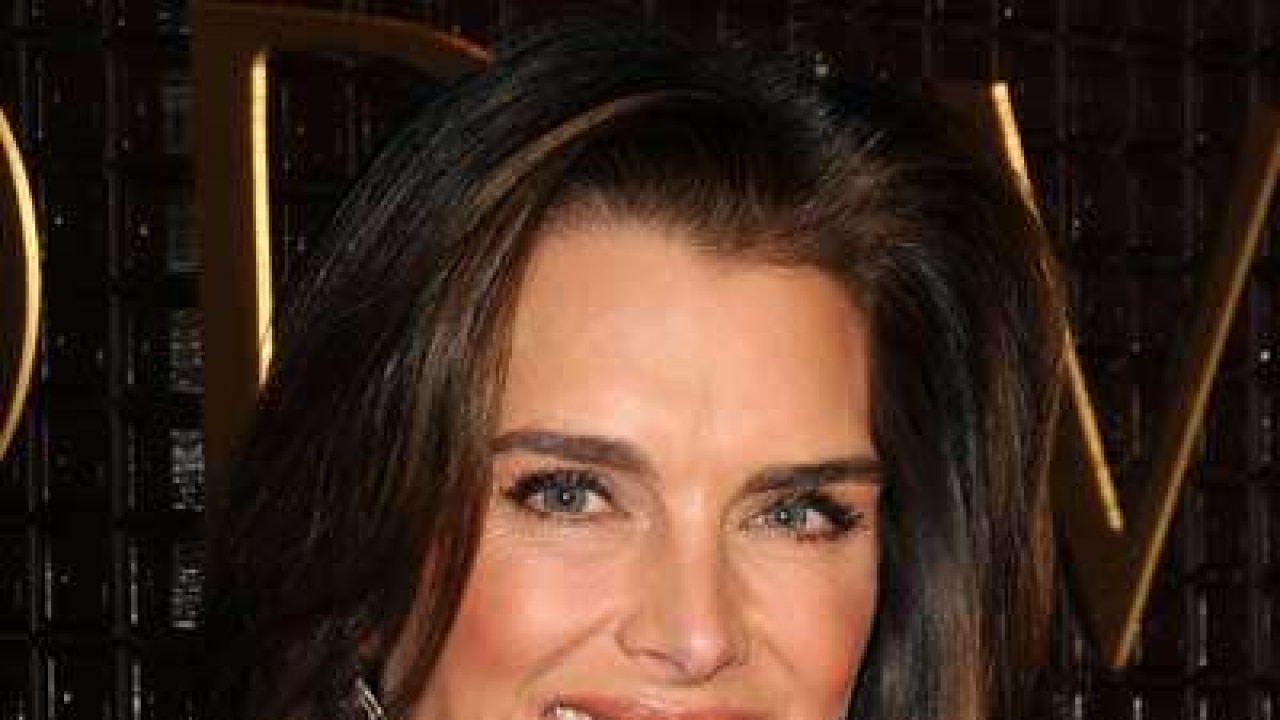 Brooke Shields Discusses Underage Nude Pic