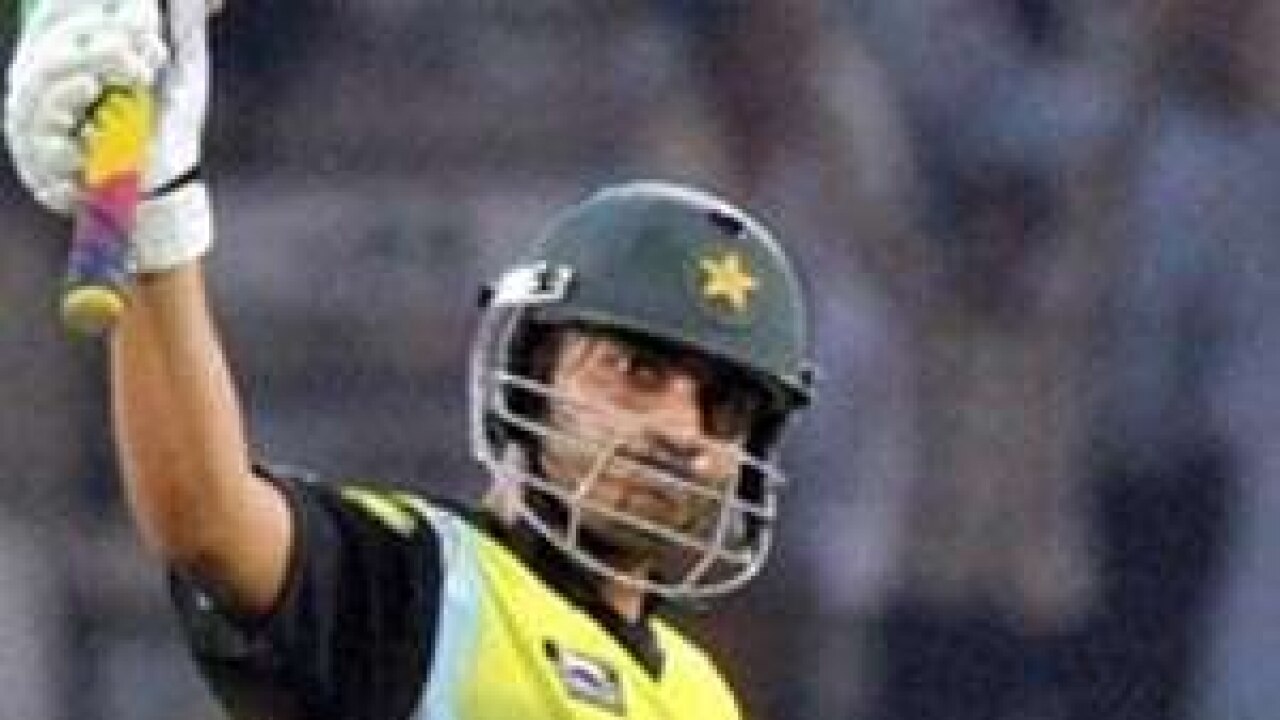 Salman butt did not expect shahid afridi to retire, but pleads for patience