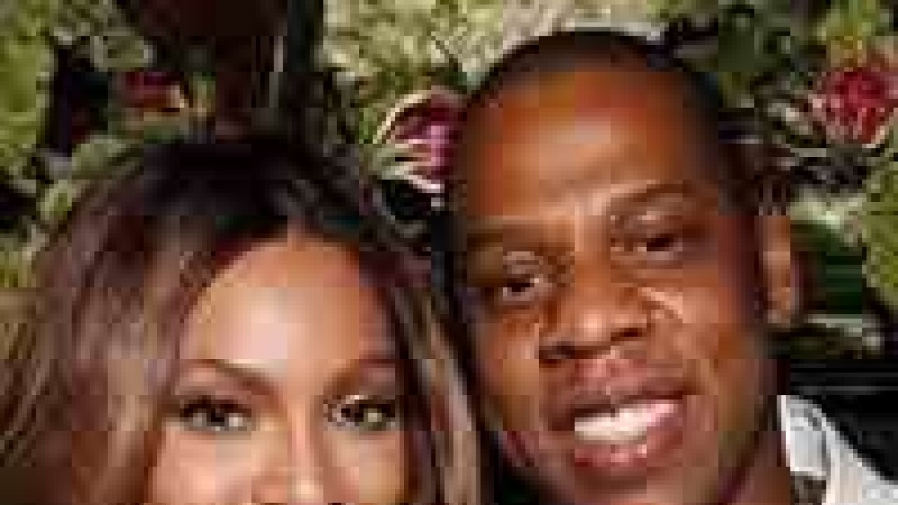 Jay-Z throws big b-day bash for wife Beyonce