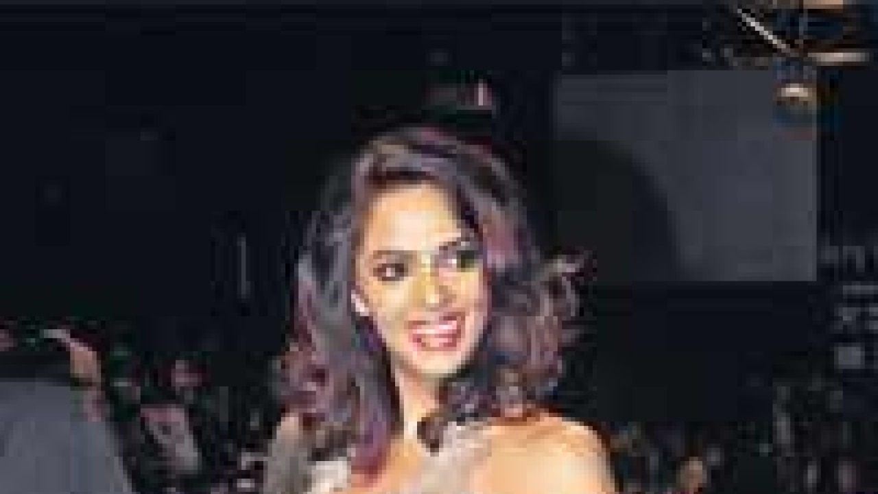 Nude Scenes Of Mallika Sherawat Leaked Online