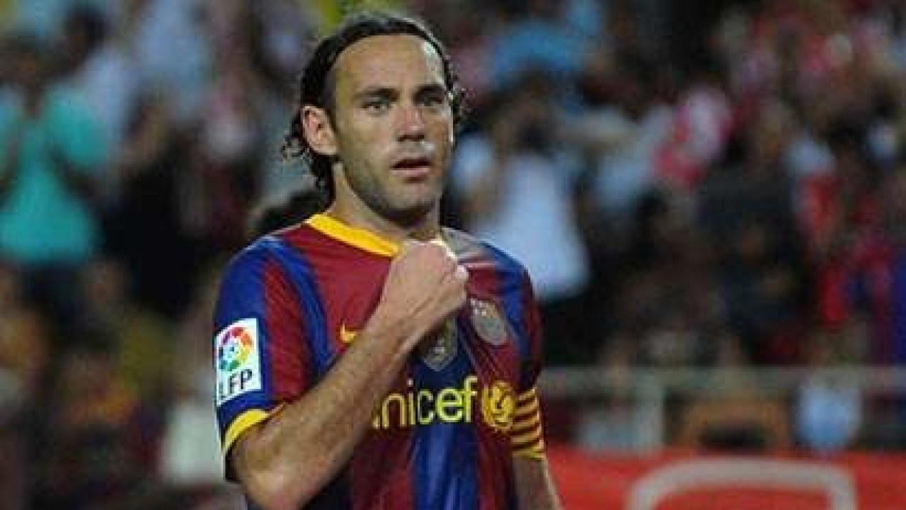 Barcelona Defender Gabriel Milito Out For As Long As Six Weeks