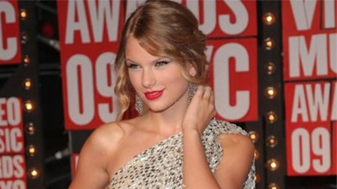 Taylor swift announces asia, europe 2011 tour