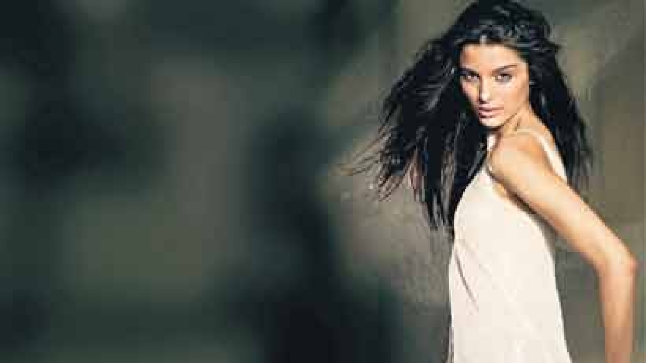 Olivia Poulet images pictures Olivia Poulet