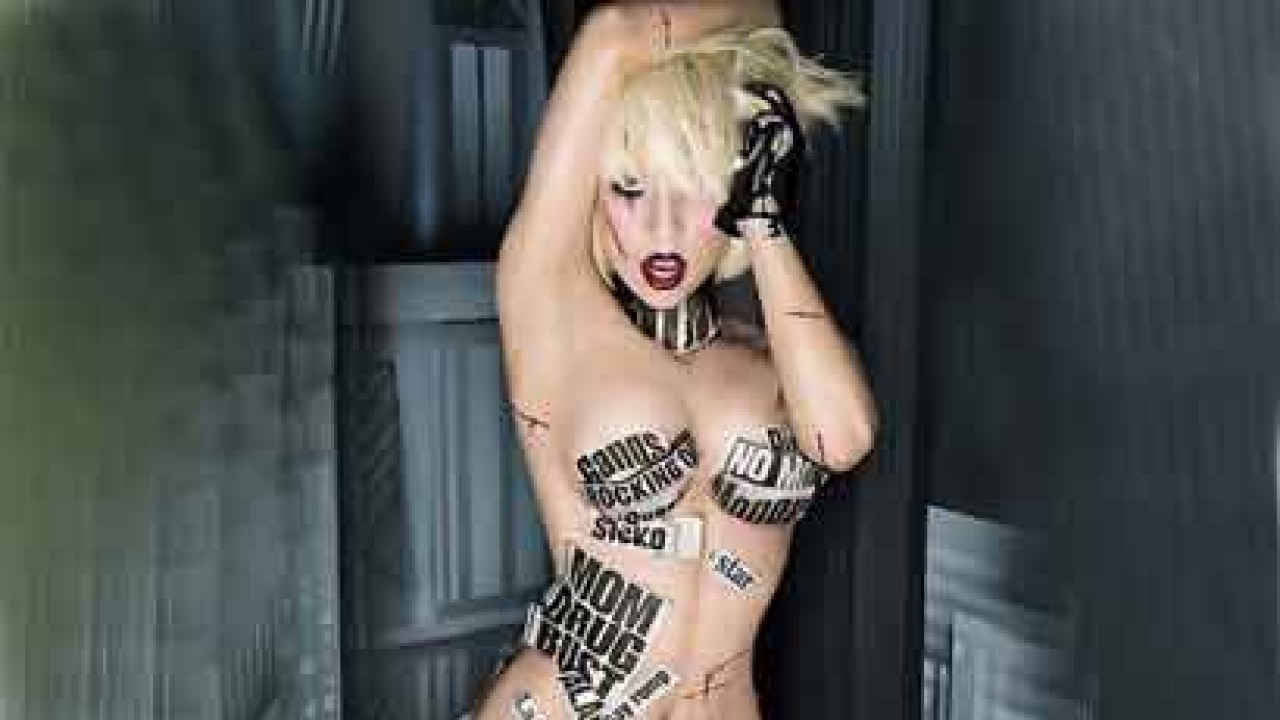 Lady Gaga S Naked Birthday Streak Surprise