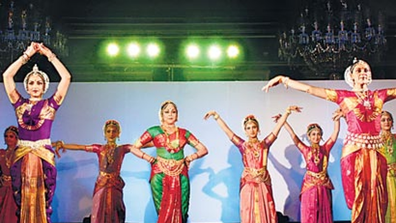 Indian Dance Steps Are A Hot Favourite