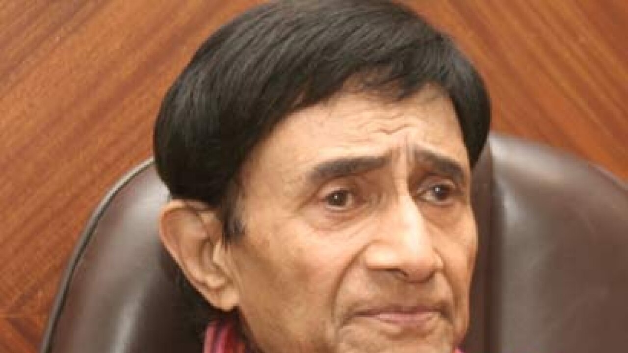 Bollywood Remembers Evergreen Dev Anand