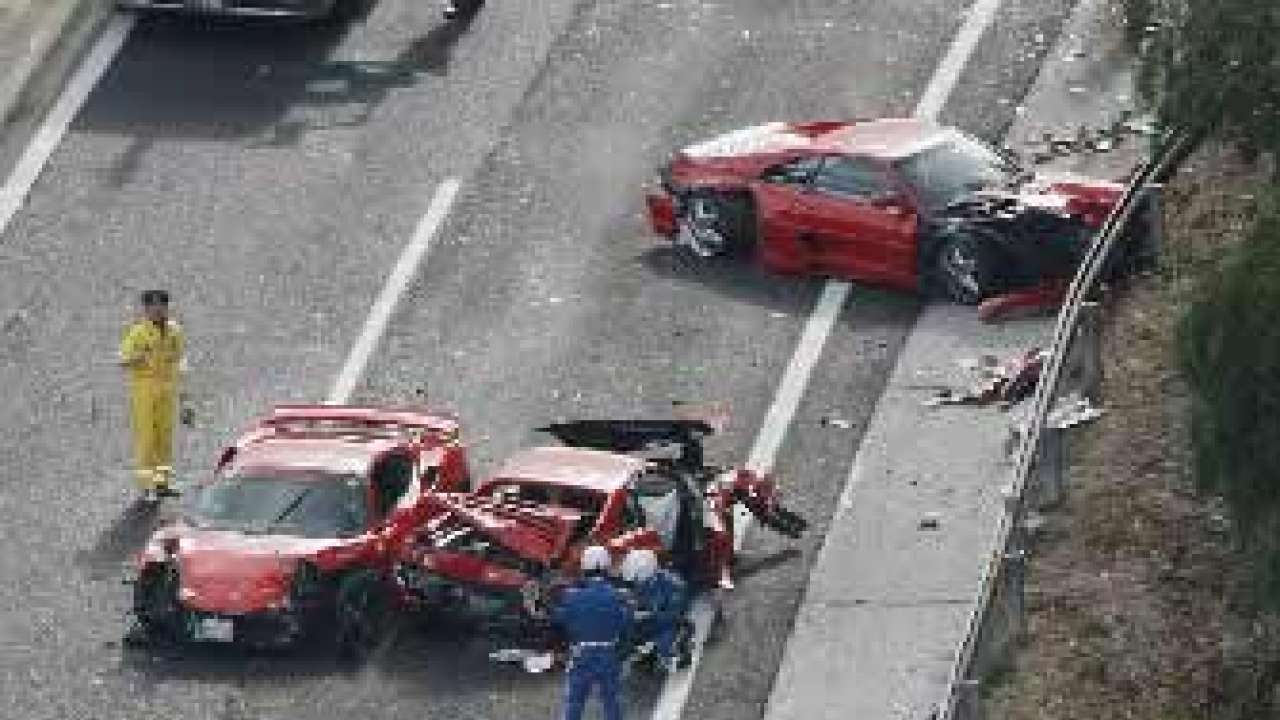 Pictures 8 Ferraris in world’s most expensive car crash