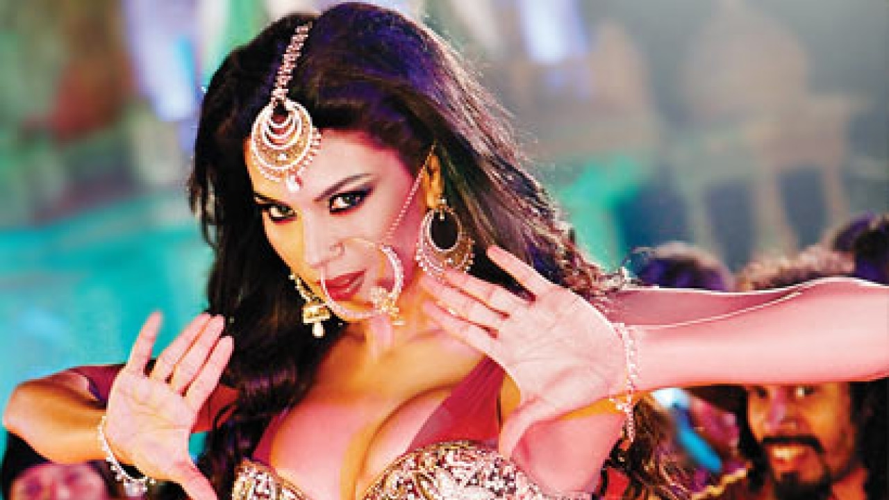 Veena Malik X Videos - Now, Veena Malik does an item number!